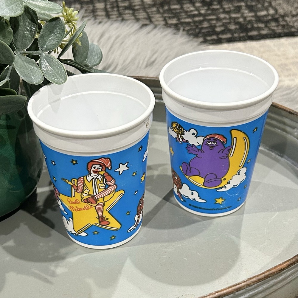 Vintage‎ McDonalds Plastic Drinking Cups Set Of Two (2) From Year 1988 - Picture 2 of 4